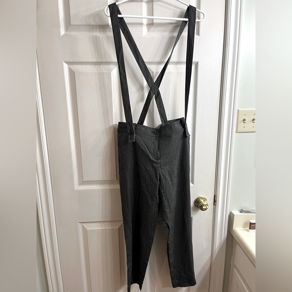 MANGO MNG cropped suspender pants size 8